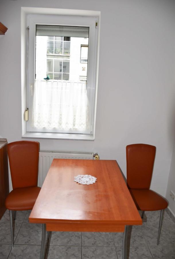 Pilikan Apartments Lenti Eksteriør billede